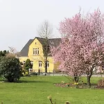 Apartment Storchennest - Mit Kamin, Sauna, Garten, E-piano, Fahrradverleih
