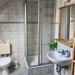 Apartment Storchennest - Mit Kamin, Sauna, Garten, E-piano, Fahrradverleih Putlitz