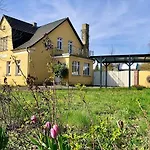 Apartment Storchennest - Mit Kamin, Sauna, Garten, E-piano, Fahrradverleih