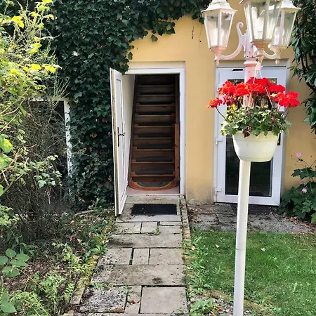 Storchennest - Mit Kamin, Sauna, Garten, E-piano * Putlitz