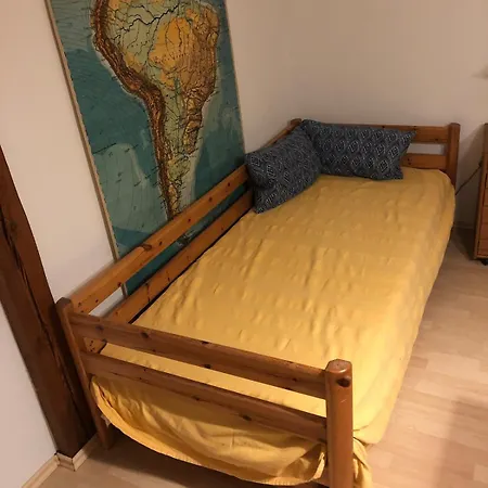 Storchennest - Mit Kamin, Sauna, Garten, E-piano Apartment Putlitz