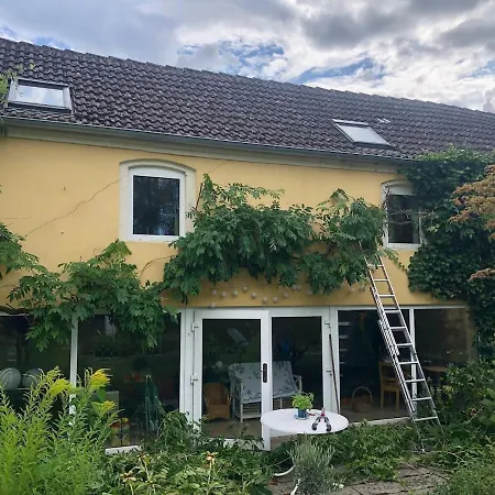 Storchennest - Mit Kamin, Sauna, Garten, E-piano Putlitz