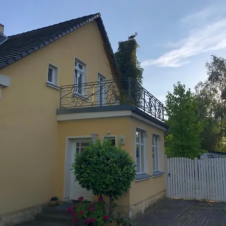 Storchennest - Mit Kamin, Sauna, Garten, E-piano * Putlitz