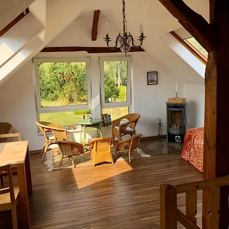 Storchennest - Mit Kamin, Sauna, Garten, E-piano *