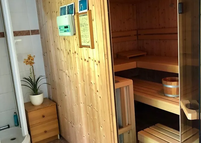 Apartment Storchennest - Mit Kamin, Sauna, Garten, E-piano *