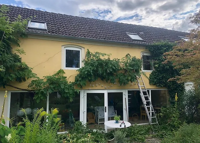 Storchennest - Mit Kamin, Sauna, Garten, E-piano Putlitz