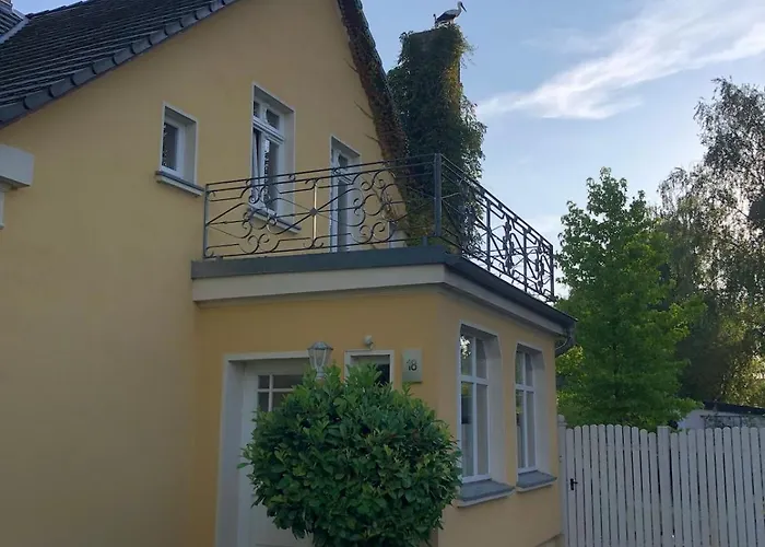 Storchennest - Mit Kamin, Sauna, Garten, E-piano, Fahrradverleih * Putlitz