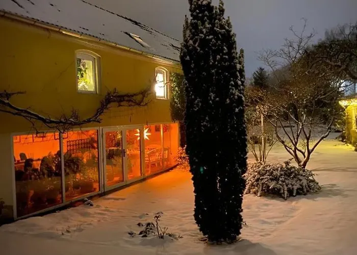 Storchennest - Mit Kamin, Sauna, Garten, E-piano Apartment